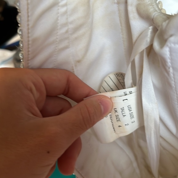 Prom/Wedding Dress - Picture 3 of 4